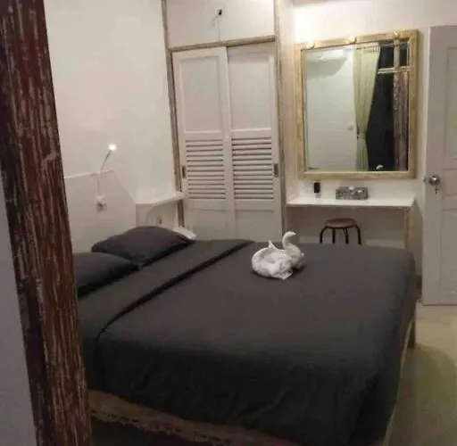 Blue Lagoon 5 Bedrooms Near And Airport كوتا