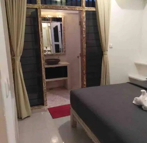 Blue Lagoon 5 Bedrooms Near And Airport كوتا