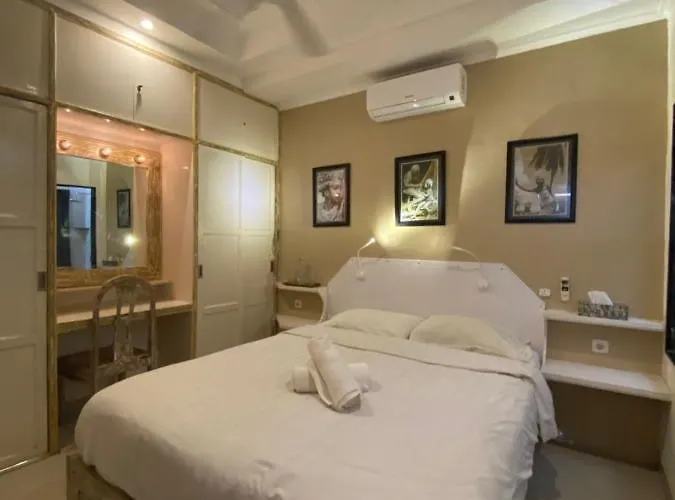 Blue Lagoon 5 Bedrooms Near And Airport