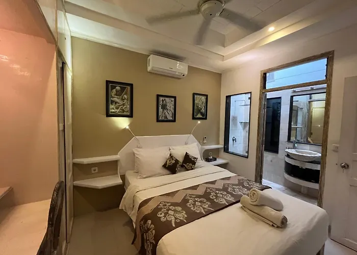 فيلة Blue Lagoon 5 Bedrooms Near And Airport كوتا