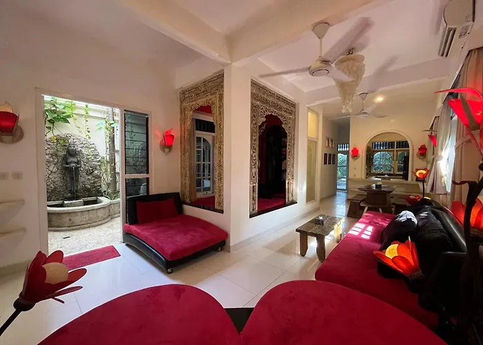 Blue Lagoon 5 Bedrooms Near And Airport كوتا